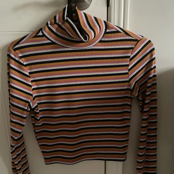 H&M Turtleneck Striped Fitted Long Sleeve Shirt - Picture 1 of 4